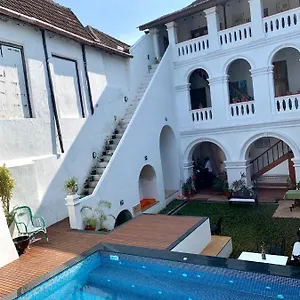 Old Courtyard 3*, Kochi India